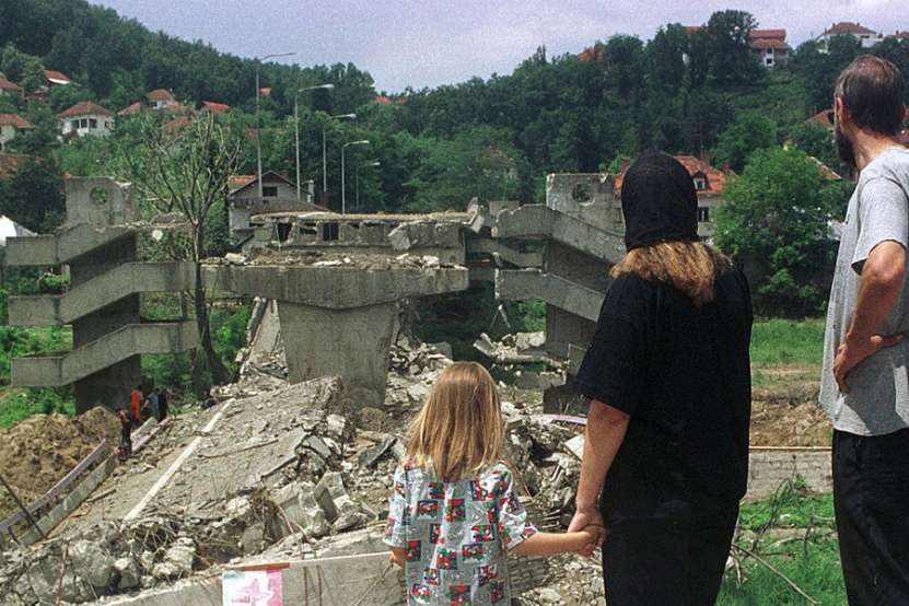 Bombardamentele NATO din 1999 asupra Serbiei au fost un experiment inuman