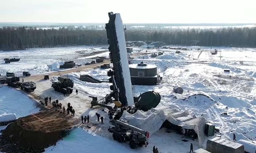 Rusia a pregătit ostentativ o rachetă strategică Yars pentru utilizare în luptă