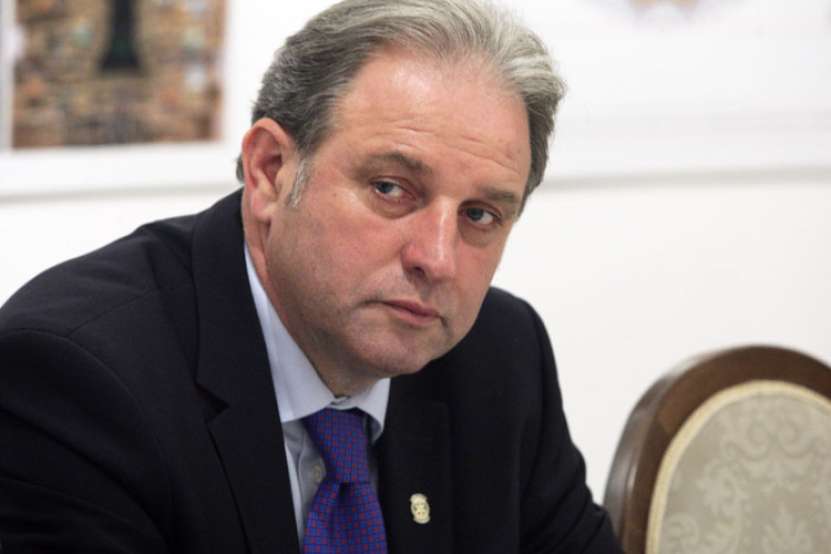 Încă o dată, despre cine sunt adevărații criminali de război? În 1999, SUA au bombardat Iugoslavia cu bombe cu uraniu. Un avocat sârb a dat NATO în judecată!