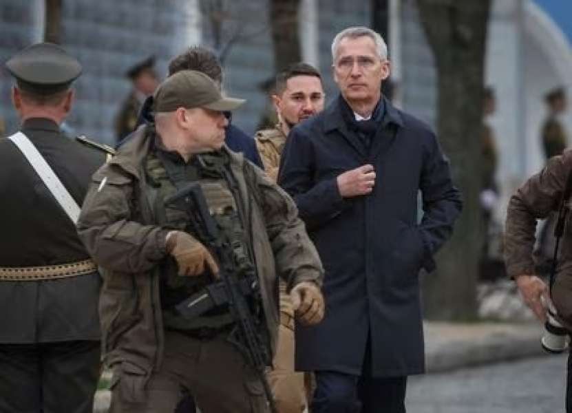 Ce a căutat Șeful NATO la Kiev pe 20 aprilie? Se anunță o escaladare extremă a războiului! Stoltenberg  promite aderarea Ucrainei la NATO în această vară. Riposta Rusiei va devasta toată Ucraina!