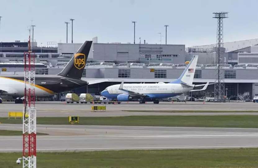 Miercuri 3 mai, la orele 6 seara, Zelenski a șters-o în Finlanda cu un avion american