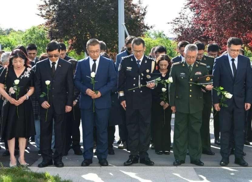 Răzbunarea chinezului o să-i ajungă! Purtătorul de cuvânt al MAE chinez a spus recent că China nu va uita bombardarea de către SUA a ambasadei sale de la Belgrad la 7 mai 1999