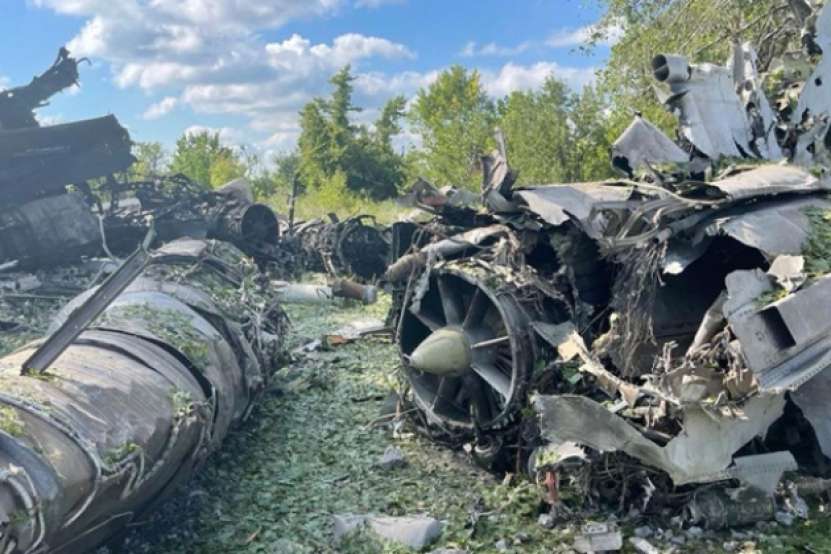 Dacă SUA vor da Ucrainei avioane F-16, de unde vor decola acestea, de pe miriște? Rușii le bombardează aeroporturile!