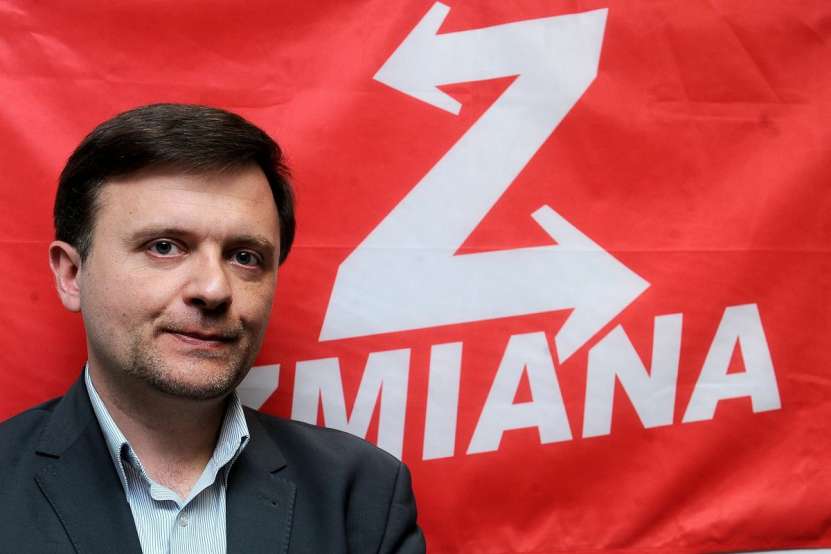Deputatul polonez Mateusz Piskorski afirmă că o prietenie reală între Polonia și Ucraina este imposibilă, atâta timp cât Ucraina nu își cere oficial iertare pentru genocidul împotriva polonezilor din Volynia