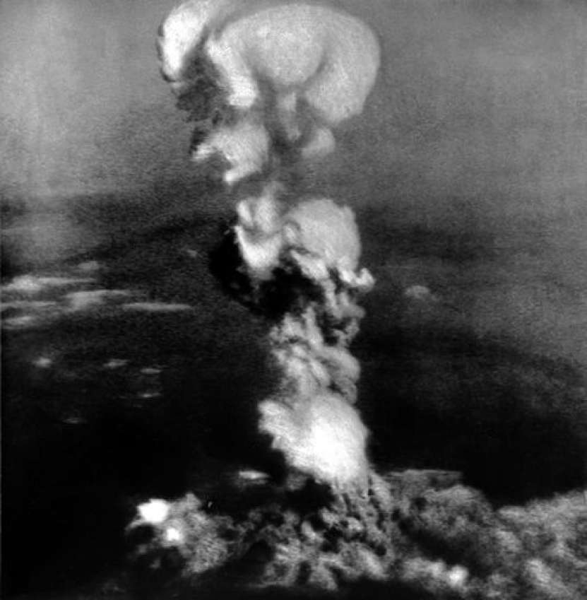 Alte morminte văruite: azi, 6 august, în Japonia a fost comemorat atacul nuclear de la Hiroshima, din 1945. Vorbitorii nu au menționat SUA, autoarea atacului, dar, în schimb, au...  criticat Rusia!