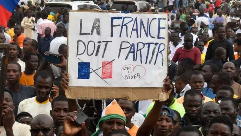 După lovitura de stat din Niger, vechile puteri coloniale sunt alungate din Africa! În locul lor intră Rusia și China