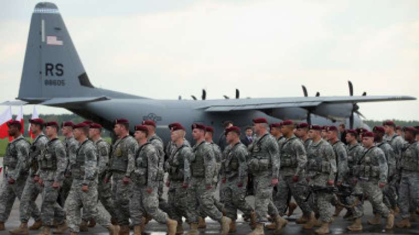 Presa din Polonia pune problema consecințelor ocupării militare a țării de către SUA. În România, care se află într-o situație asemănătoare, presa tace!