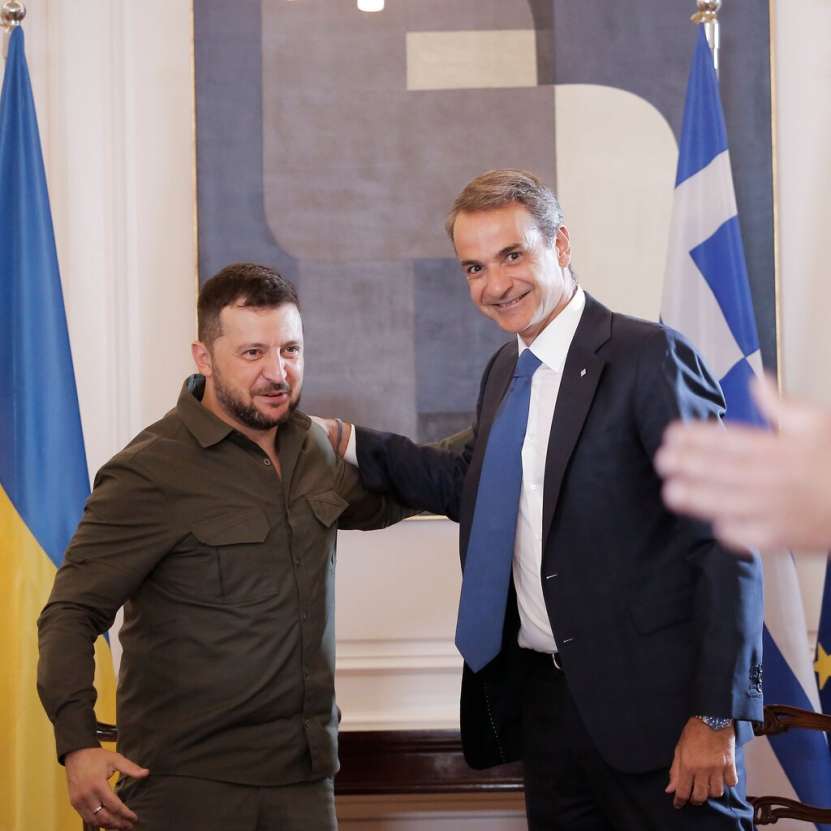 Zelenski reia turneul european de cerșit armament. Se pare că în Grecia nu a obținut nimic