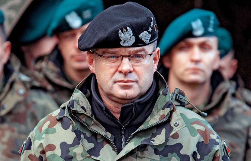 Din presa poloneză: mulți ucrainieni își părăsesc țara, motivând că guvernanții de la Kiev refuză să facă pace cu Rusia!
