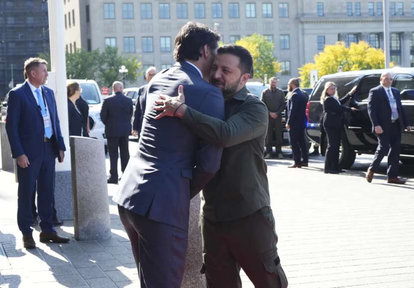 Din culisele primirii președintelui Ucrainei în Canada: Trudeau vrea să-i arate lui Zelenski ce ajutor îi va da! (Foto Associated Press)