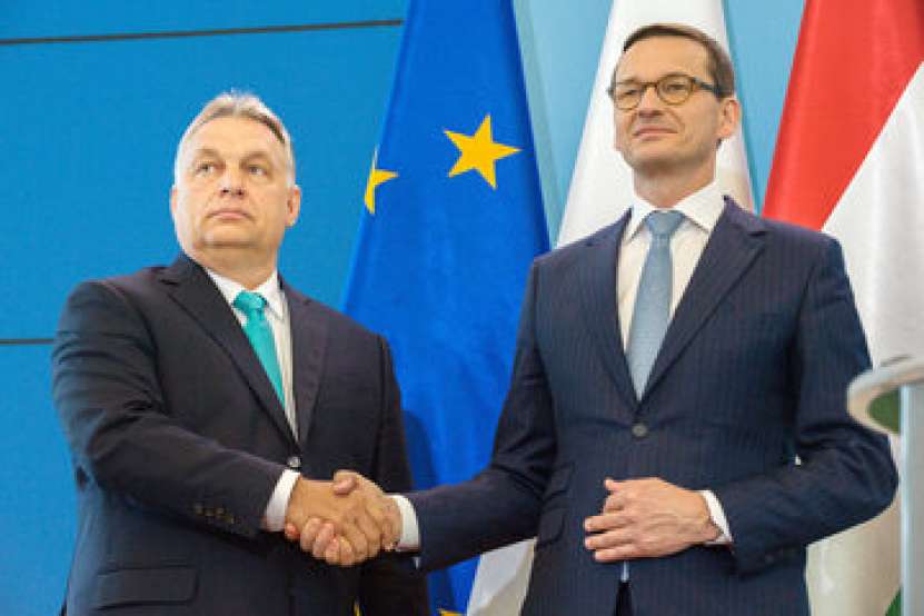 Polonia și Ungaria sunt „violate” de către UE, prin forțarea lor să primească migranți! (Viktor Orban)