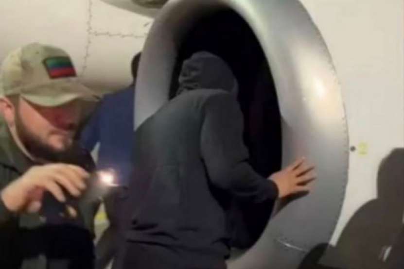 ”Antisemiții” din Daghestan erau niște oligofreni manipulați. Ei căutau evrei inclusiv în turbina avionului! (vezi foto)