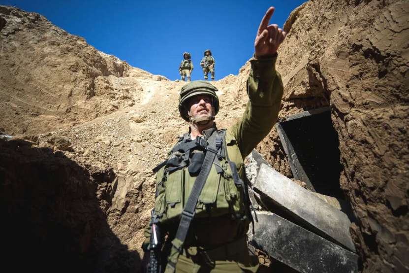 Armata israeliană a ajuns la tunelurile Hamas. Ce se va întâmpla dacă, odată cu teroriștii, vor fi uciși și ostaticii?