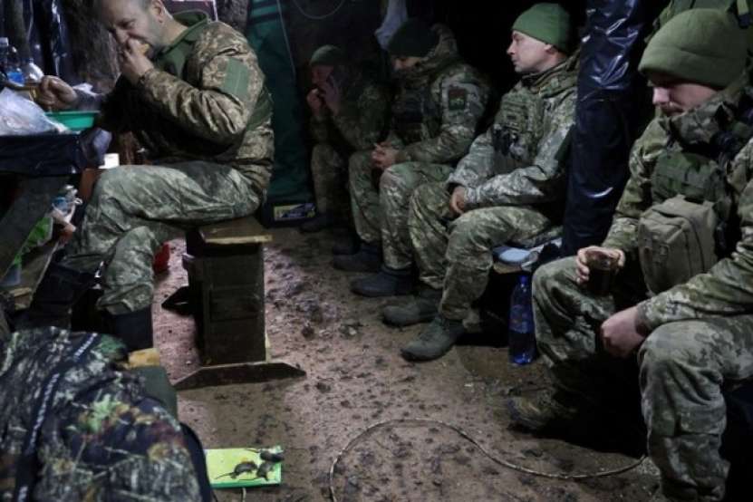 Soldații ucrainieni de pe linia frontului se predau Armatei Ruse, în medie cam 11 / 12 militari pe zi 