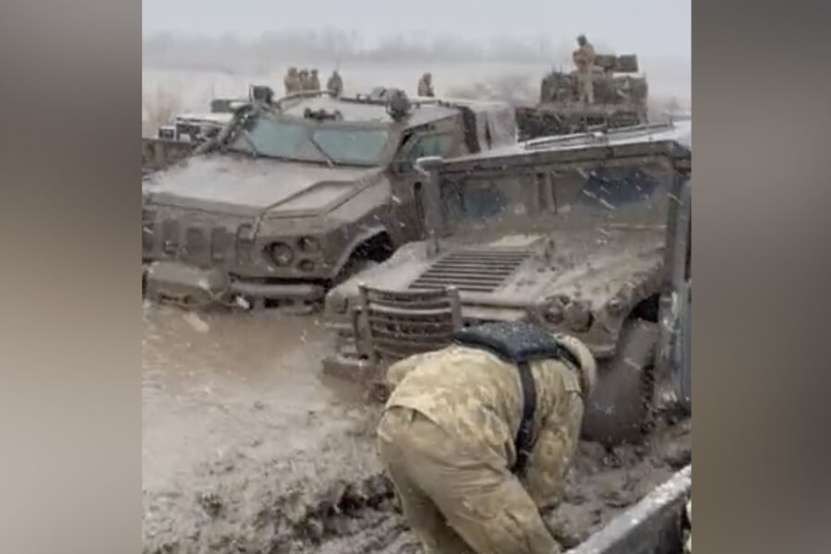 Unde ajung mașinile militare americane performante date Ucrainei!