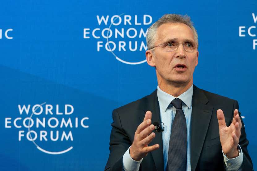 Un ziarist a numărat minciunile spuse de șeful NATO Stoltenberg în plen la Forumul de la Davos