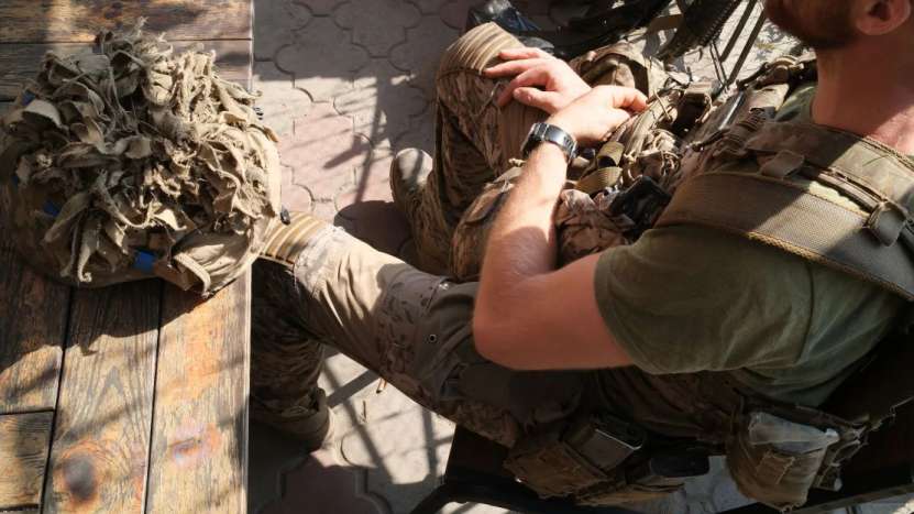 „Depășiți numeric, demoralizare și dezertări în rândurile militarilor ucrainieni” (CNN)
