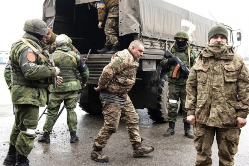 În regiunea Kursk, soldații ucrainieni se predau cu sutele Armatei Ruse