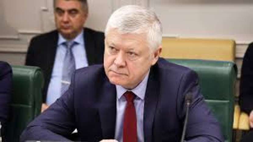 „Planul secret al SUA este să dezmembreze Rusia în mai multe state, pentru ca apoi să-i poată jefui bogățiile mai ușor!”