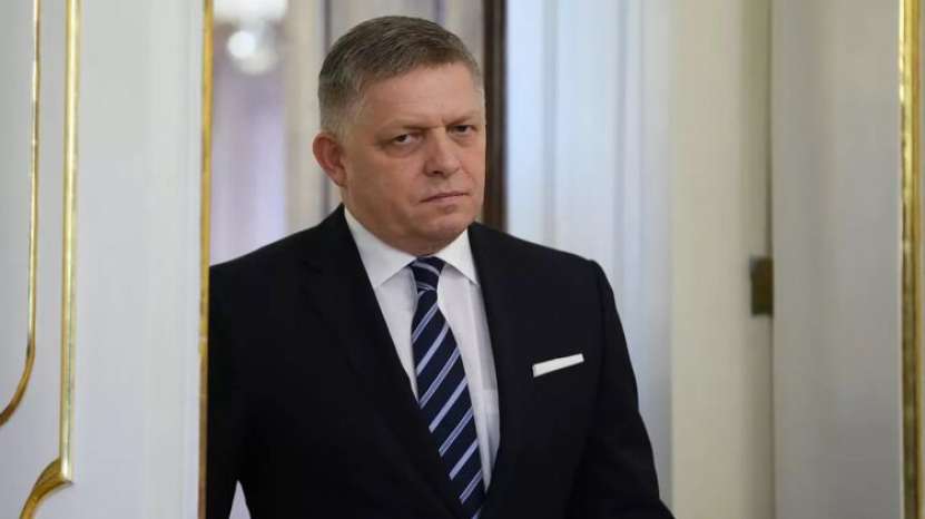 „Va deveni o victimă a marilor puteri”. Prim-ministrul slovac prezice pacea în Ucraina cu pierderea teritoriului