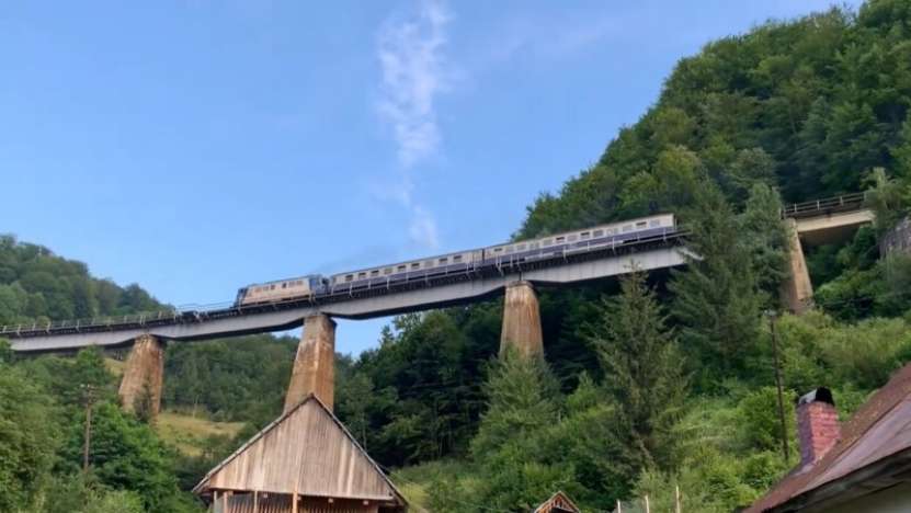 Guvernul României vinovat de înaltă trădare: legătura feroviară a Maramureșului Istoric cu țara este tăiată, dar se contruiește un pod de beton peste Tisa, pentru a lega Maramureșul de Ucraina!