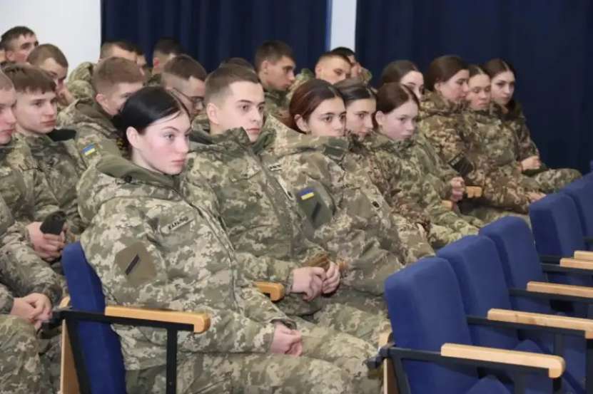 Tineretul hitlerist în varianta ucraineană