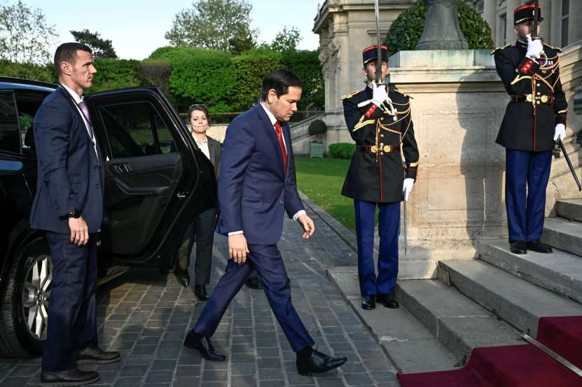 „Retragerea SUA din negocierile asupra păcii din Ucraina este un cadou pentru Rusia” (The New York Times)