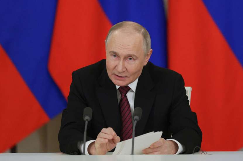 „Unele țări europene încă vorbesc grosolan, cu ultimatumuri, la adresa noastră!” Din discursul Președintelui Vladimir Putin din 11 mai 2025