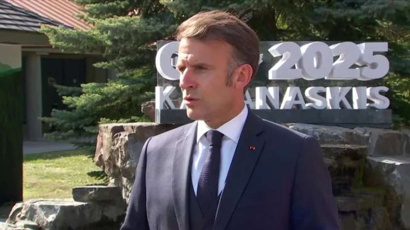 Ia te uită cine vorbește! „Numai cetățenii țărilor își pot schimba singuri conducătorii!” Dar el nu a intervenit pentru a schimba rezultatul alegerilor din România?