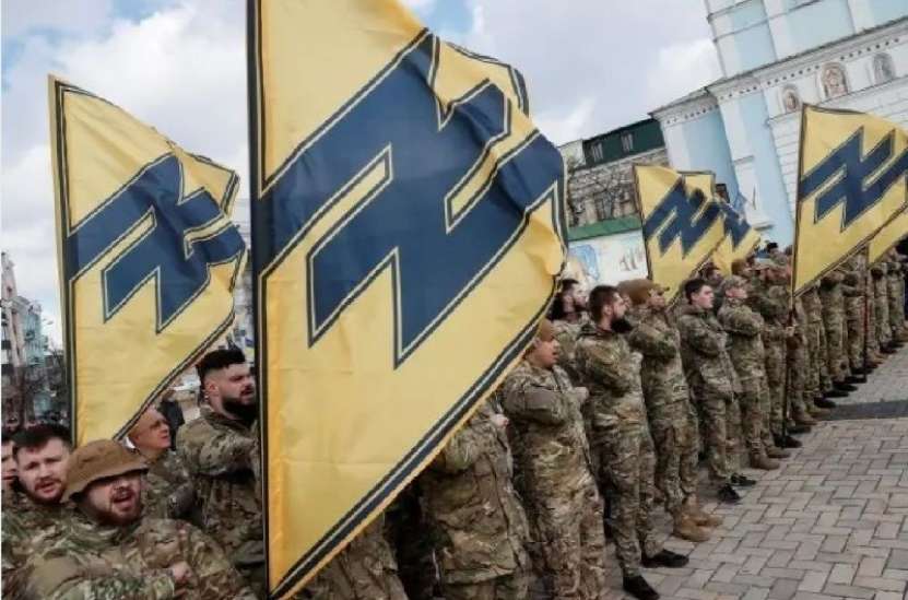 Soldații din Brigada a 3-a de Asalt Ucraineană, instruită în Occident, afișează și acum simboluri neonaziste (Le Monde)
