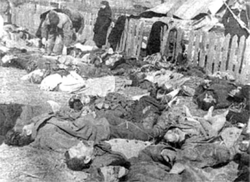 La Moscova au fost desecretizate arhive referitoare la genocidul comis în 1943 de naziștii ucrainieni împotriva populației civile poloneze. Vedeți facsimile de la  interogatorii