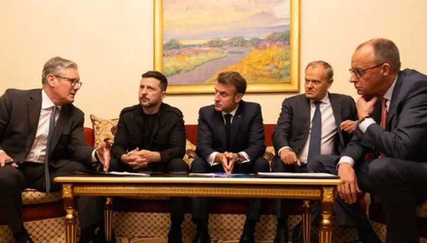 „Puterile anglo-franceze-germane se pregătesc să atace Rusia!” (Fabrizio Poggi). Cancelarul german l-a chemat deja la Berlin pe papagalul român, pentru a-i transmite ordine