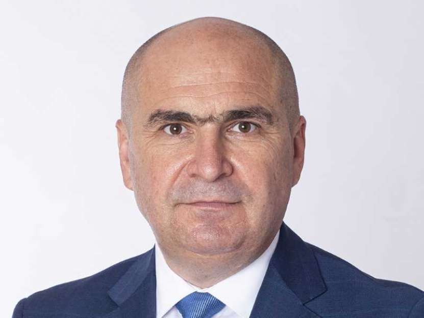 Moș Teacă Bolovan vrea să meargă la război!