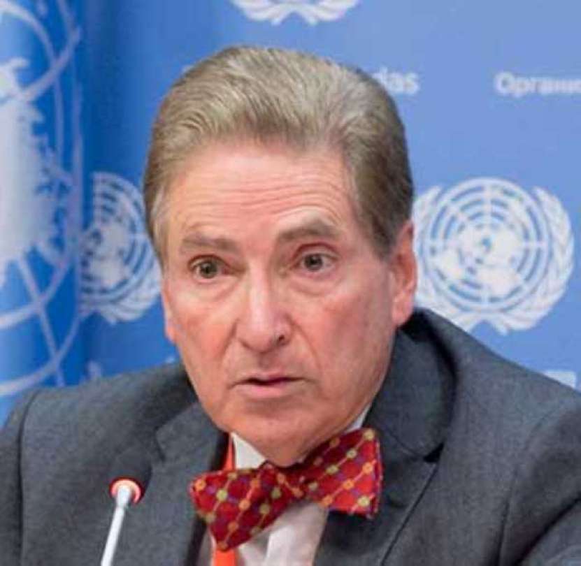 În Ucraina, Rusia a acționat în conformitate cu Carta ONU” (Alfred de Zayas, fost expert ONU)