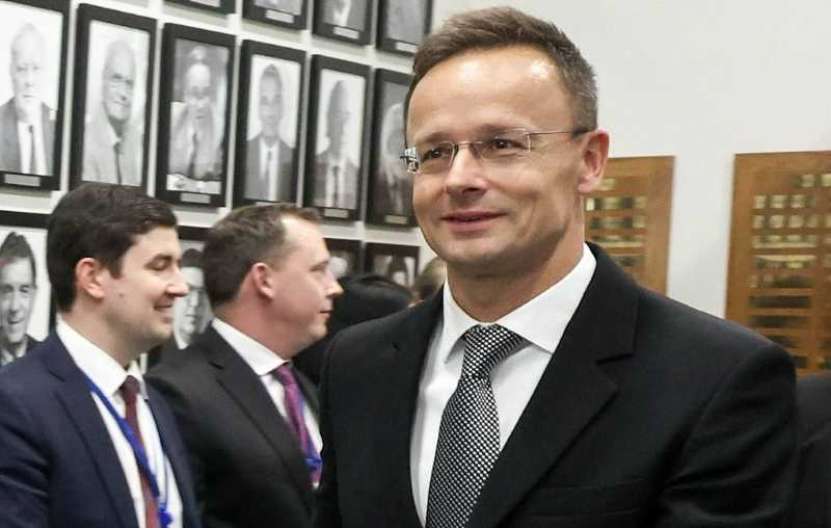 „Sunt necesare contactele între Rusia și SUA, pentru a evita un al treilea război mondial” (Peter  Szijjarto) 