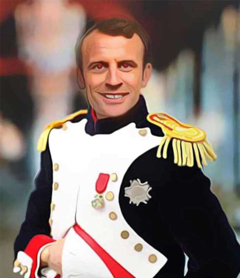 Clovnul Macron se crede re-încarnarea lui Napoleon