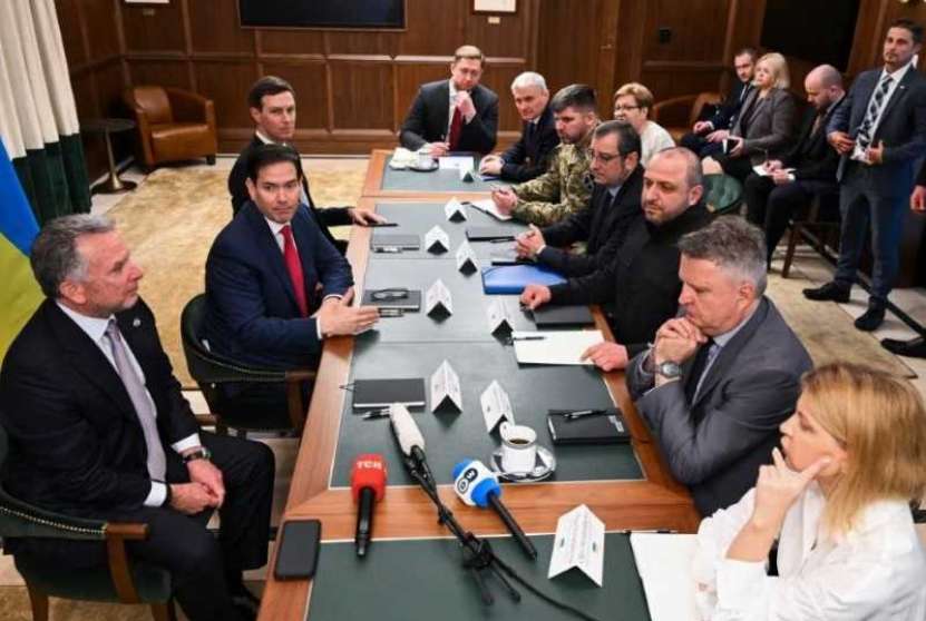 „Au fost discuții încordate!” (CNN). Pe 30 noiembrie, în Florida Ucraina a repetat aceleași pretenții cu privire la pace, de parcă ea ar fi câștigat deja războiul