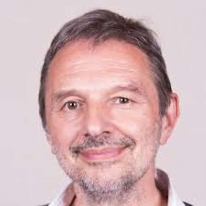 „Trump înlocuiește dreptul internațional cu legea sponsorului și Organizația Națiunilor Unite cu o ONU-mafie” (Marc Vandepitte, filosof belgian)