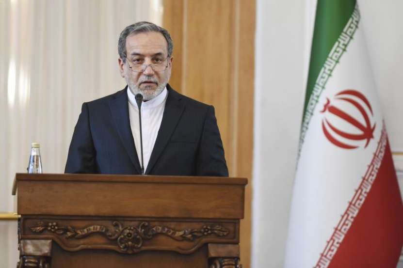 „Iranul nu a vrut război, dar acest război i-a fost impus” (Abbas Araghchi, ministrul iranian de Externe, foto). „Trump este un instigator la război, un nebun!” (Franck Pallon, congresman SUA)