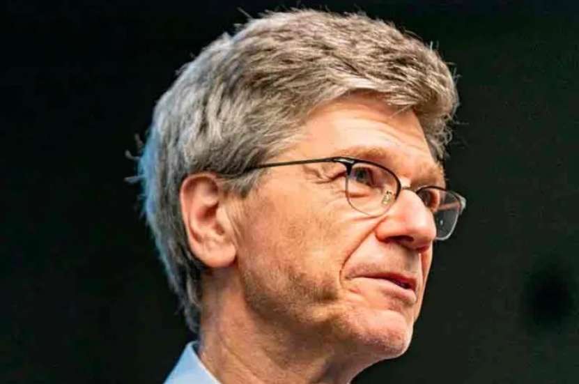 Jeffry Sachs: „Trump este nebun, pe cuvântul meu!”