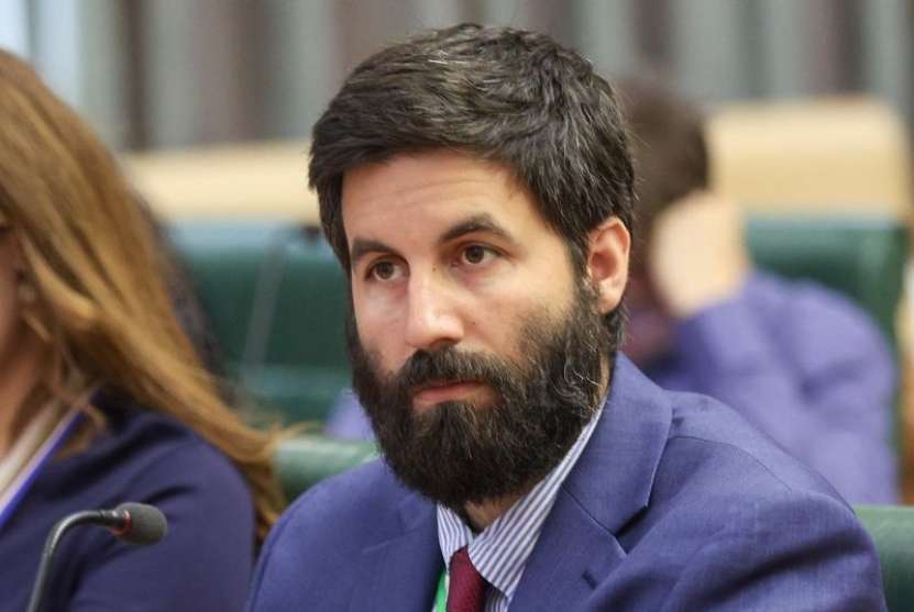 Un activist american pentru drepturile omului sfătuiește națiunile iubitoare de pace și libertate să fie alături de Rusia!