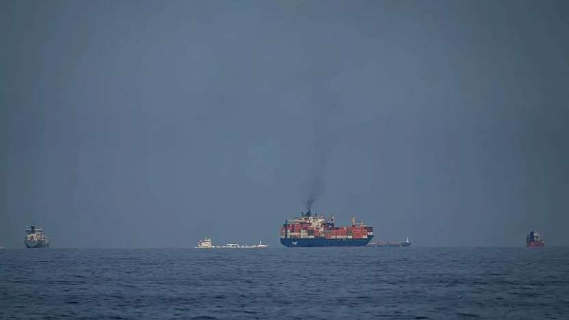 Reuters: Din taxele de tranzit prin Strâmtoarea Ormuz, Iranul ar urma să câștige aprox. 10 miliarde de dolari pe lună, la fel ca și Turcia pentru trecerea prin Bosfor. Înainte ca Israelul și SUA să-l atace, Iranul nu câștiga nimic