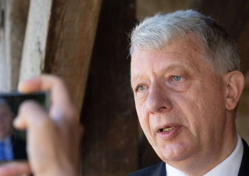 Conducerea UE a intrat în panică și ar vrea să înceapă discuții cu Rusia, dar este incapabilă să găsească un delegat credibil care să stea de vorbă cu Putin