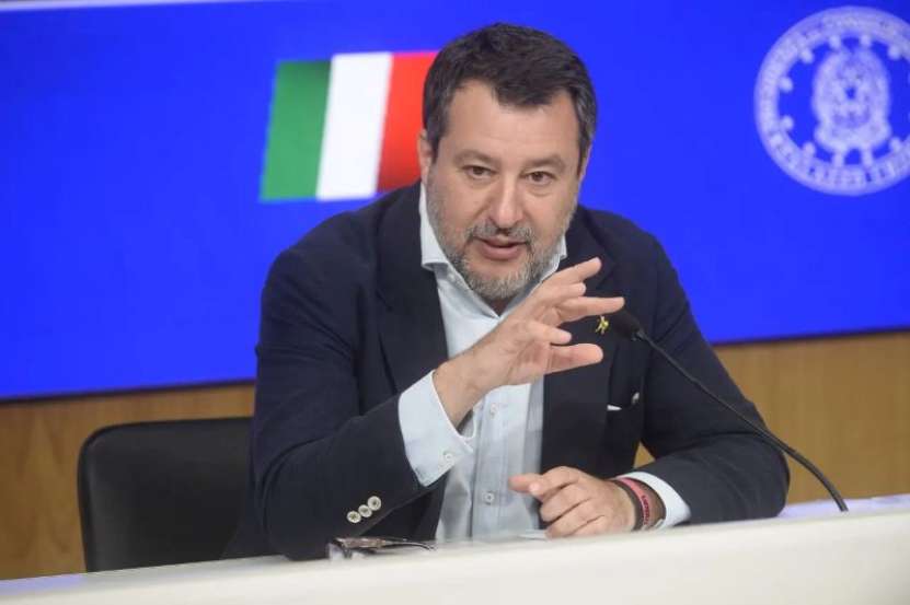 În sfârșit, un politician italian cu mintea limpede. Viceprim-ministrul Matteo Salvini cere să se revină la cumpărarea de gaze din Rusia