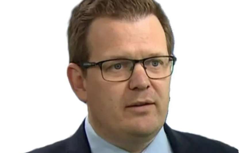 La nemți până și schizofrenia politică e temeinică și profundă