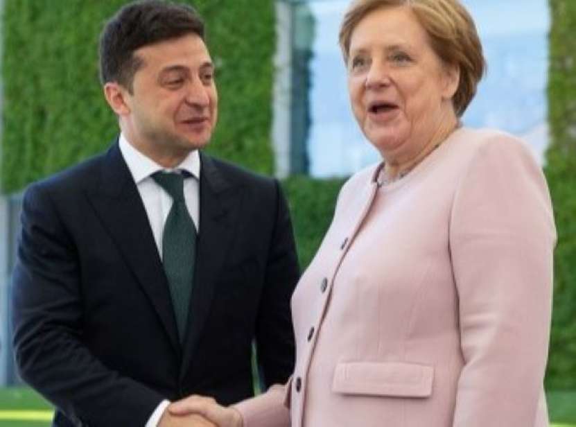 „Două rușini ale Europei distinse cu Ordinul european al Meritului”  (Rafael Pinto Borges, istoric portughez)