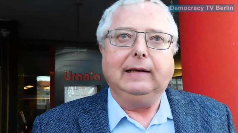 „Elita germană, mânată la sinucidere din cauza rusofobiei, este șocată de vestea reducerii prezenței militare americane în Europa” (Arnold Schölzel, editorialist la Junge Welt)