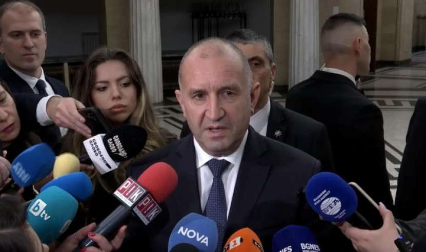 Premierul bulgar recomandă Europei să-și schimbe politica față de Rusia, o mare putere nucleară a lumii, posesoare de rachete hipersonice care nu pot fi interceptate. România ar trebui să ia aminte! 
