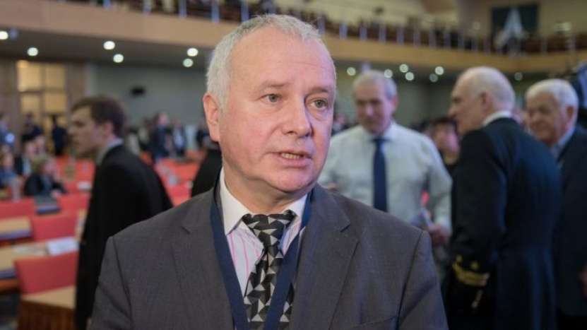 „Cercurile conducătoare din Germania ar dori să își regleze acuma conturile cu Rusia, ca succesor al URSS, de aceea nu condamnă nazismul ucrainean” (Alexander Rahr, politolog german)