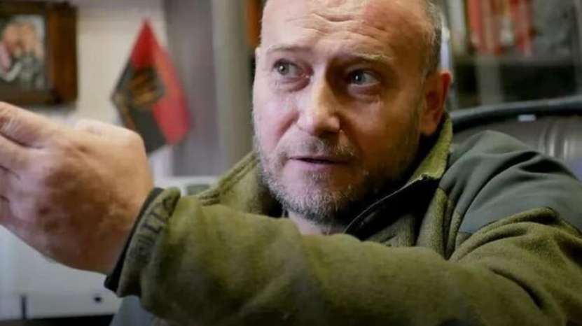 Un șef militar nazist ucrainean îl insultă pe președintele Poloniei, numindu-l „curvă coruptă”, deoarece i-a retras o decorație poloneză cerșetorului șef Zelenski, pentru promovarea nazismului